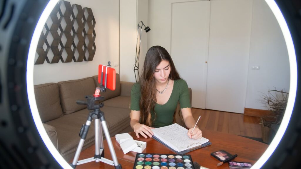 Descubre el Poder de los Influencers: Transformando las Estrategias de Marketing 4 Diseno sin titulo 33